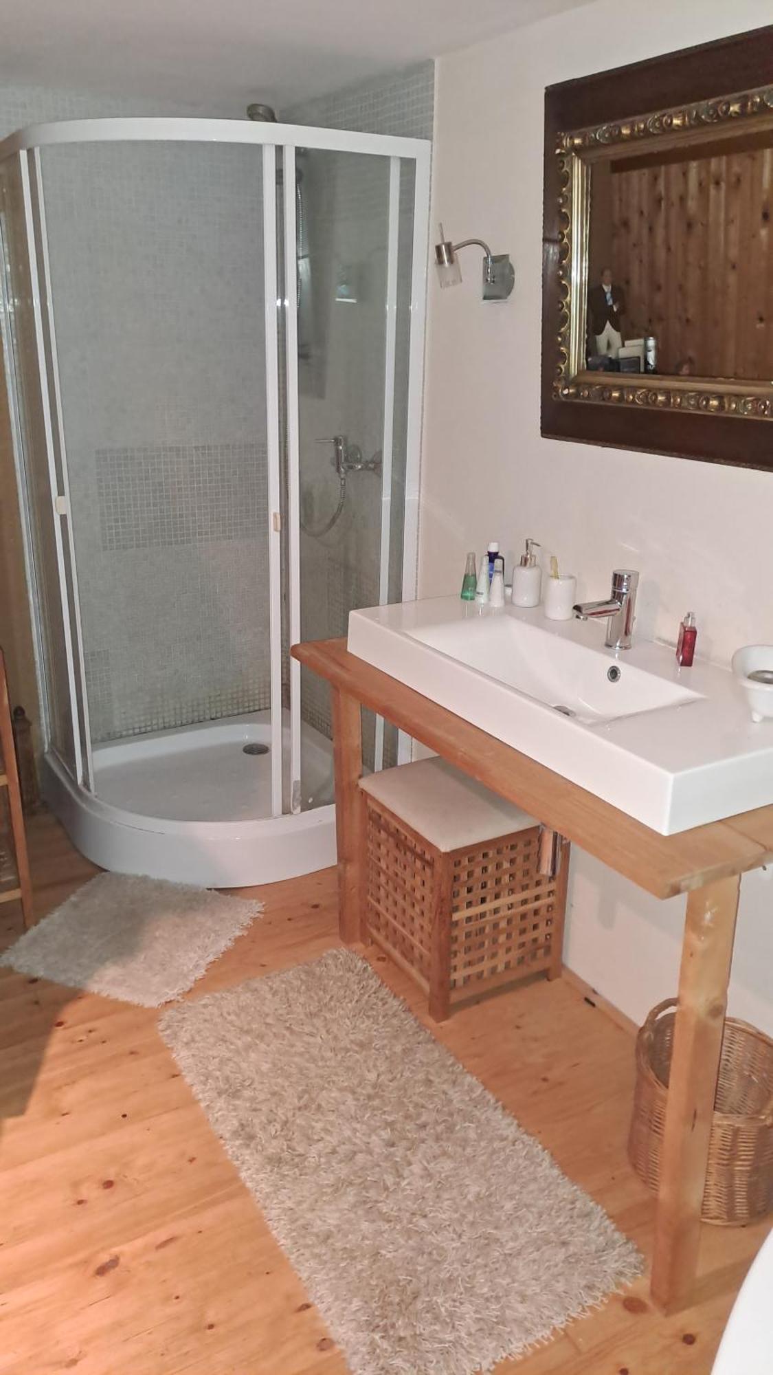 Apartmenthaus Mit Sauna Und Whirlpool Κρέφελντ Εξωτερικό φωτογραφία